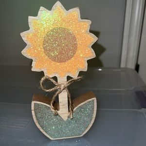 Sunflower 🌻 glitter ✨ wooden decoration
